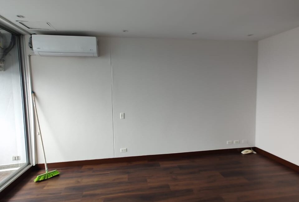 SALON 1