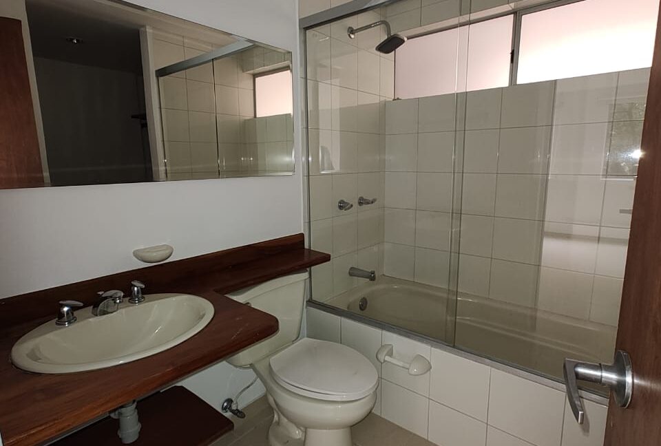 BAÑO 1