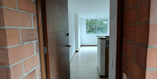 HERMOSO APARTAMENTO EN EXCELENTE UBICACION EN EL POBLADO